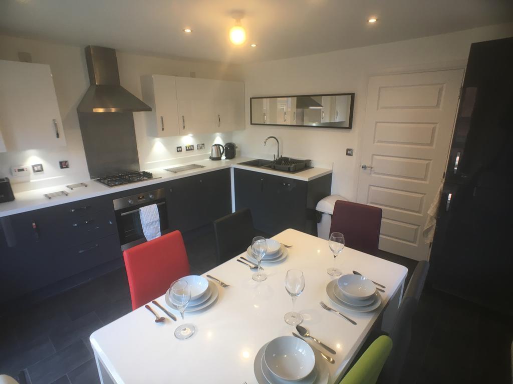 Canal View Homestay Coventry Ngoại thất bức ảnh